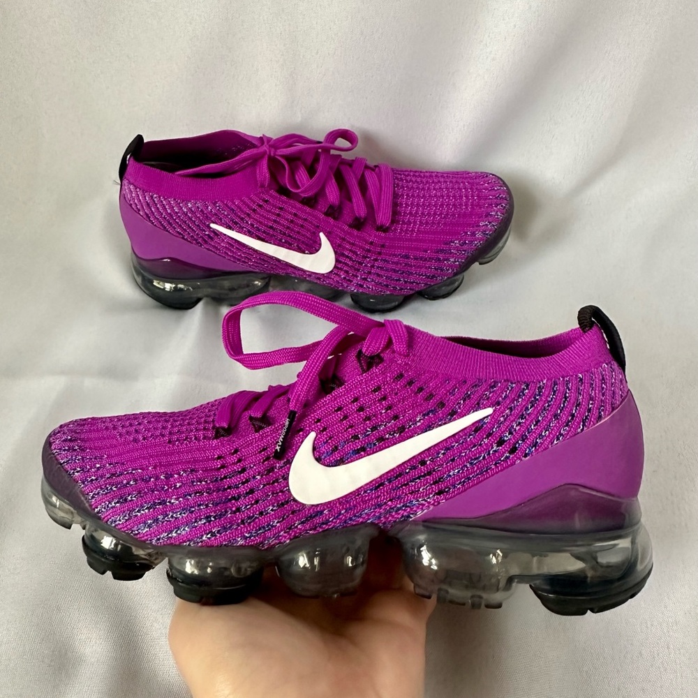 Nike Air Vapormax Flyknit 3 Vivid Purple Womens Size 8.5